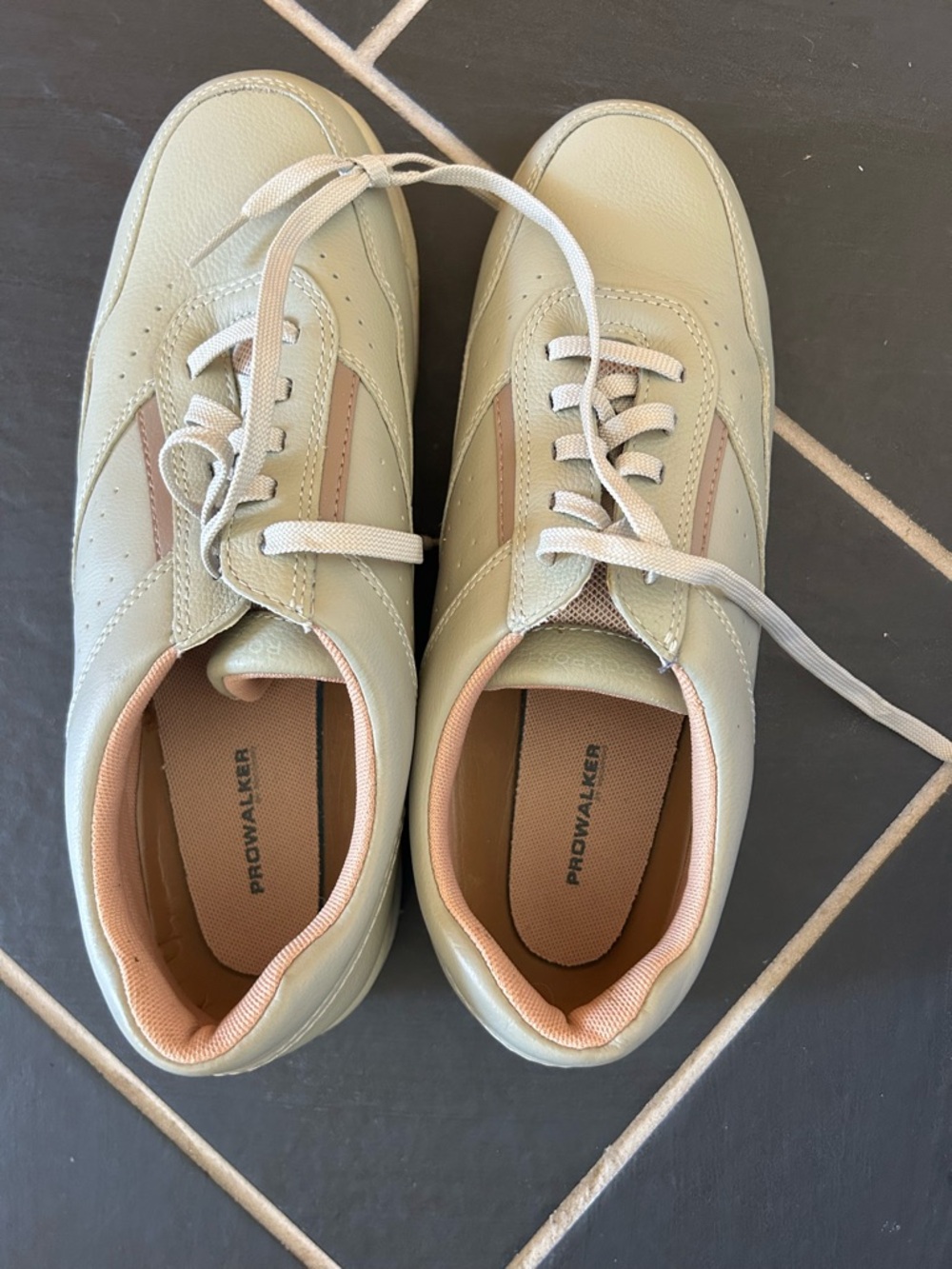 rockport Prowalker women’s 9w green shoes